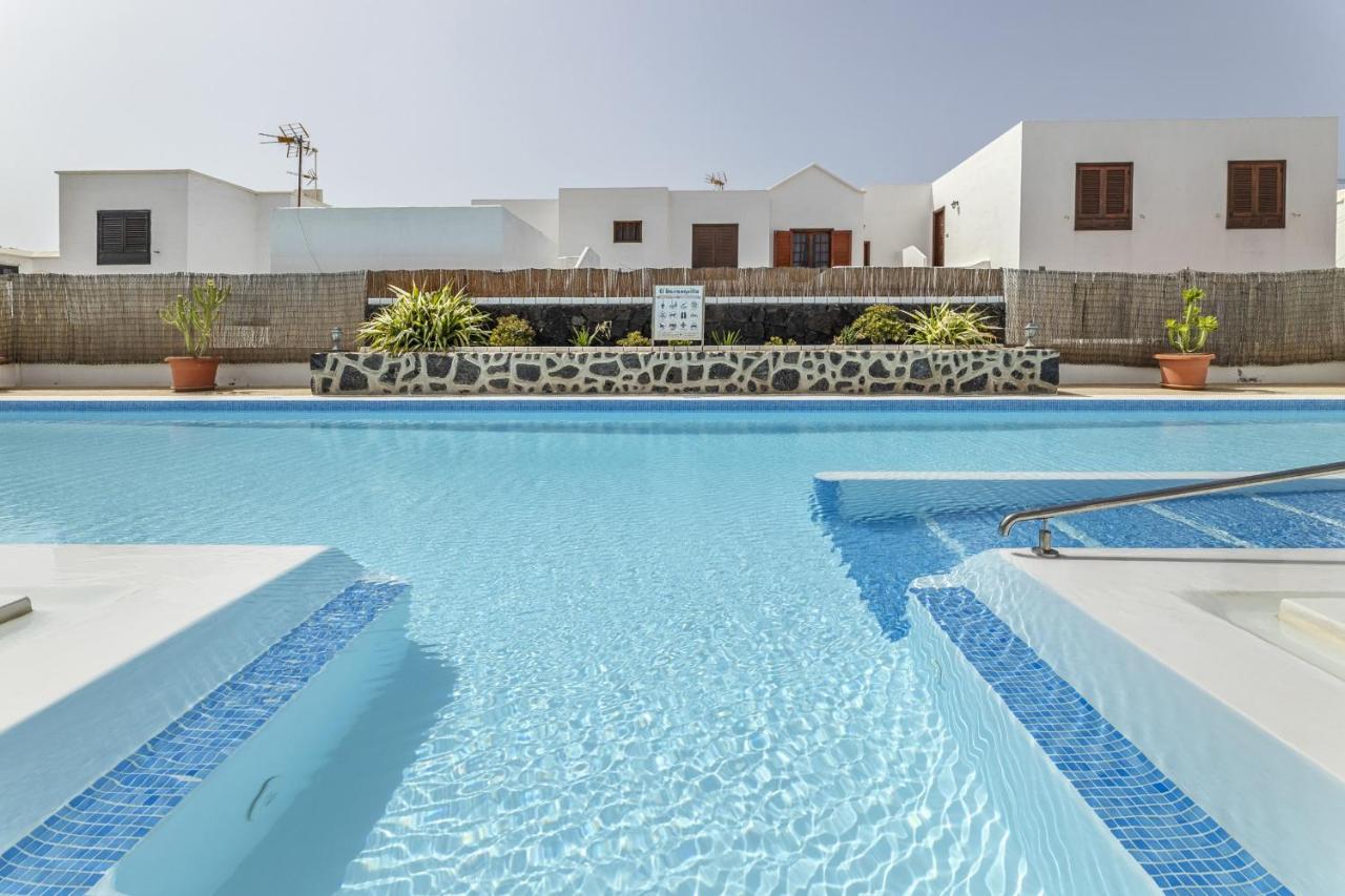 Апартаменты Hola Arnage Pool View Пуэрто дель Кармен Экстерьер фото
